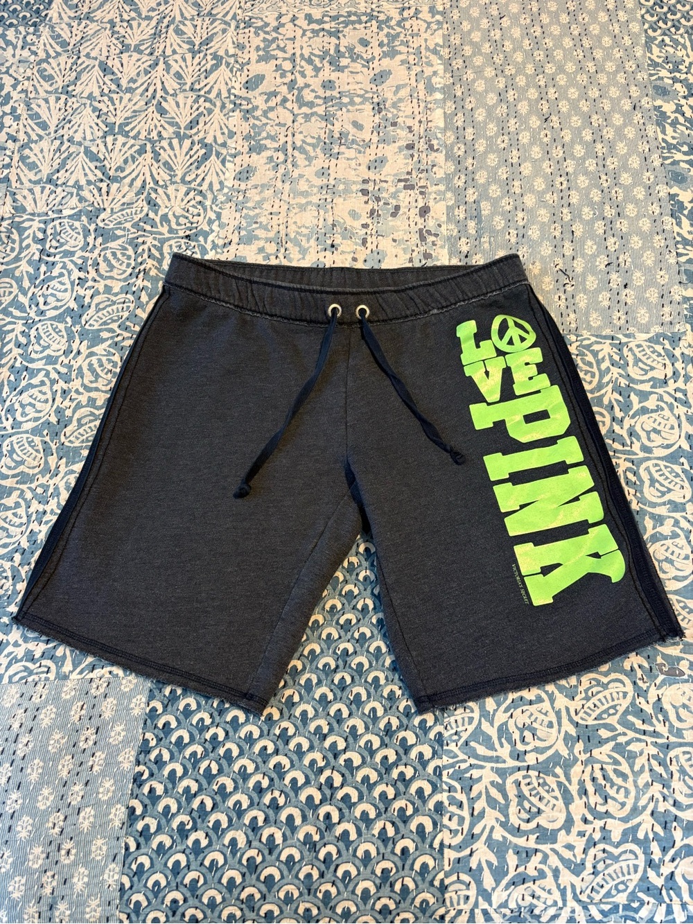 Y2K Victoria’s Secret PINK Bermuda Shorts